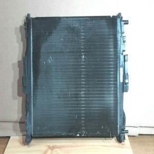 Radiateur d'eau occasion RENAULT MEGANE 1.9 DCI réf. 8200115542 601177370