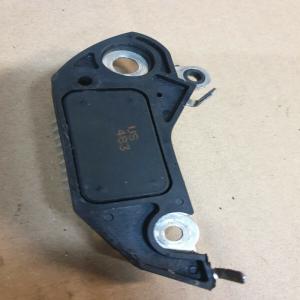 REGULATEUR ALTERNATEUR ASTRA VECTRA ZAFIRA DE701 10475019