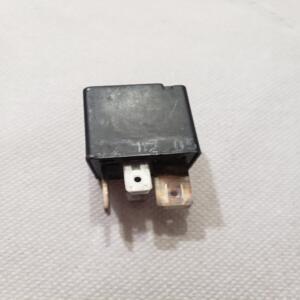 relais Bitron 12V 50A fiat Lancia alfa Romeo B047 REF 46520419
