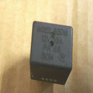 Relais GM ref 90229206 Opel daewoo