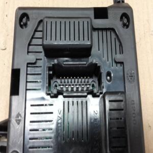 RENAULT CLIO 3 MODUS BCM L2CR 8200652285 B