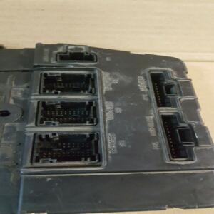 RENAULT SCENIC 2 MEGANE 2 BOITE A FUSIBLE BSI REF 8200306435