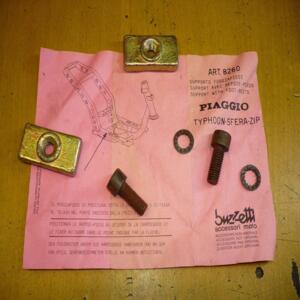 REPOSE PIED AR piaggio gilera  sfera zip Typhoon 50cc Buzzetti 8260