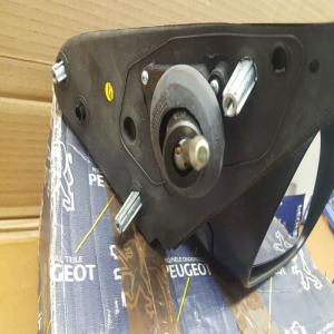 retroviseur manuel passager droit Peugeot 406 phase 1 95 a 99 REF 8148JA