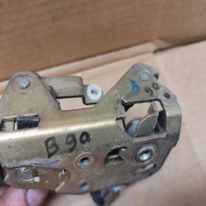 SERRURE MECANISME DE PORTE DROIT RENAULT MASTER B90