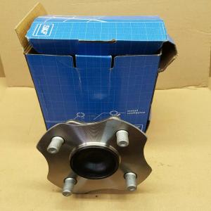 SKF Moyeu de roue arriere TOYOTA YARIS 99 a 2005  VKBA 3930 R169.30 42410-52021