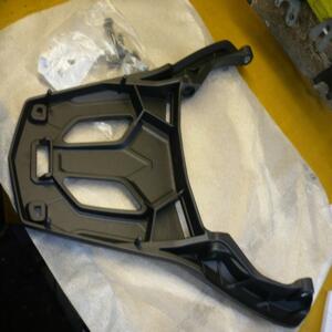 support top case porte bagage honda nss 125 300 forza 08l70-k40-f00