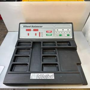 tableau de contrôle d'équilibreuse Platine électronique  rwm 24 e d18020
