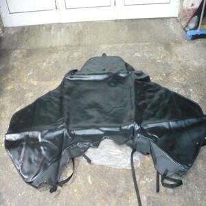 tablier protection couvre jambe hiver piaggio hexagon 125 180 250