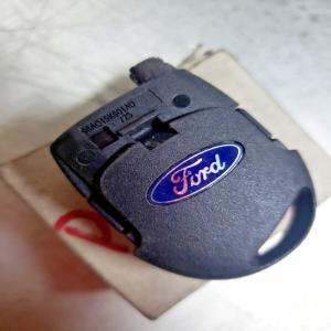 TELECOMMANDE DE CLE FORD FOCUS MONDEO TRANSIT REF 1233541 98AG15K601AD725
