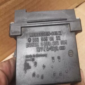 TEMPORISATEUR DE PRECHAUFFAGE BOSCH MERCEDES W123 W124 MB100 W601 W602 VITO W638