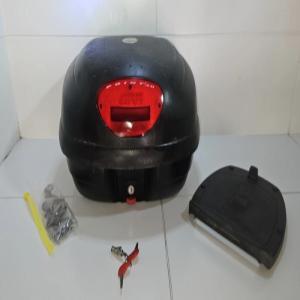 TOP CASE GIVI POINT E33 33L + FIXATIONS VIS PLATINE