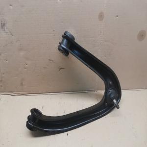 TRIANGLE DE SUSPENSION AVANT GAUCHE  MERCEDES W114 W115 C107