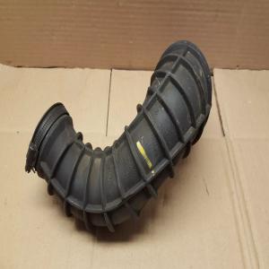 Tuyau durite admission d'air Volvo S60 V70 S80 XC70 XC90 ref 8634143