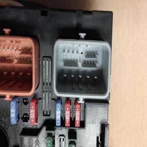 USM BOITIER  FUSIBLE  207 307 BSM MOTEUR PEUGEOT CITROEN C3 BSM-L10-00 HDI