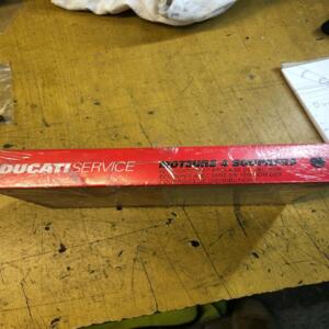 video vhs ducati service moteur 4 soupapes jeux soupapes tension courroies distr
