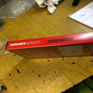 video vhs ducati service spessorazione albero motore imbiellaggio spessorazione