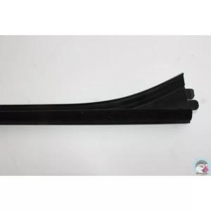 VOLKSWAGEN POLO 6N3/N4837472 N°22 lèche vitre avant droite d'occasion