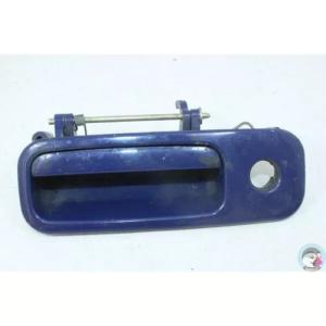 VOLKSWAGEN POLO année 1996 6N0827565A n°70 serrure et ouverture de hayon