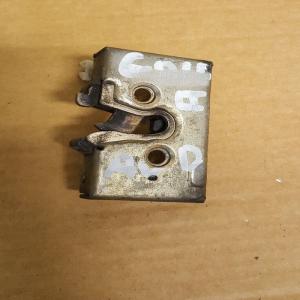 VW Golf II 2 gache serrure porte avant droit passager  191837016C