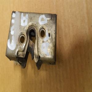 VW Golf II 2 gache serrure porte avant droit passager  191837016C