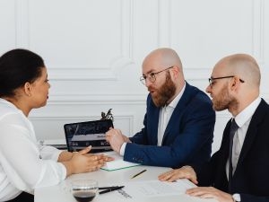 How does using a national buyer network help sell your business?