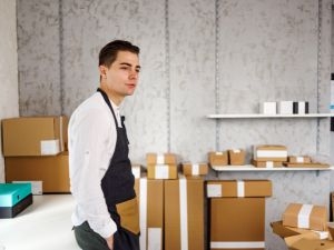 What are market comparables and how are they used in business sales?