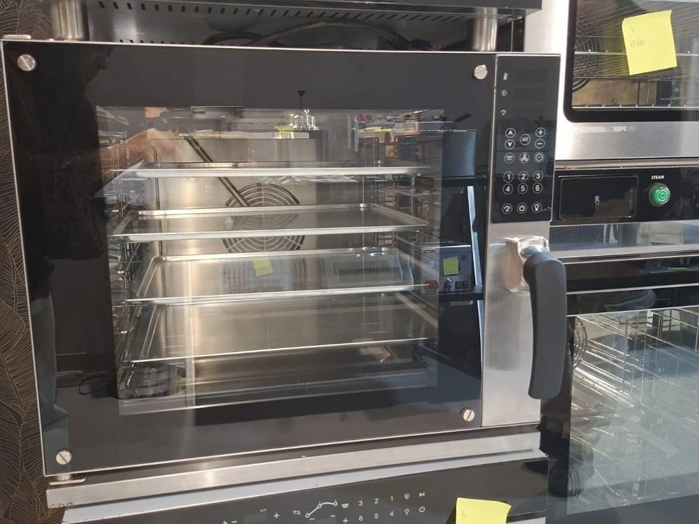 Four de boulangerie à convection