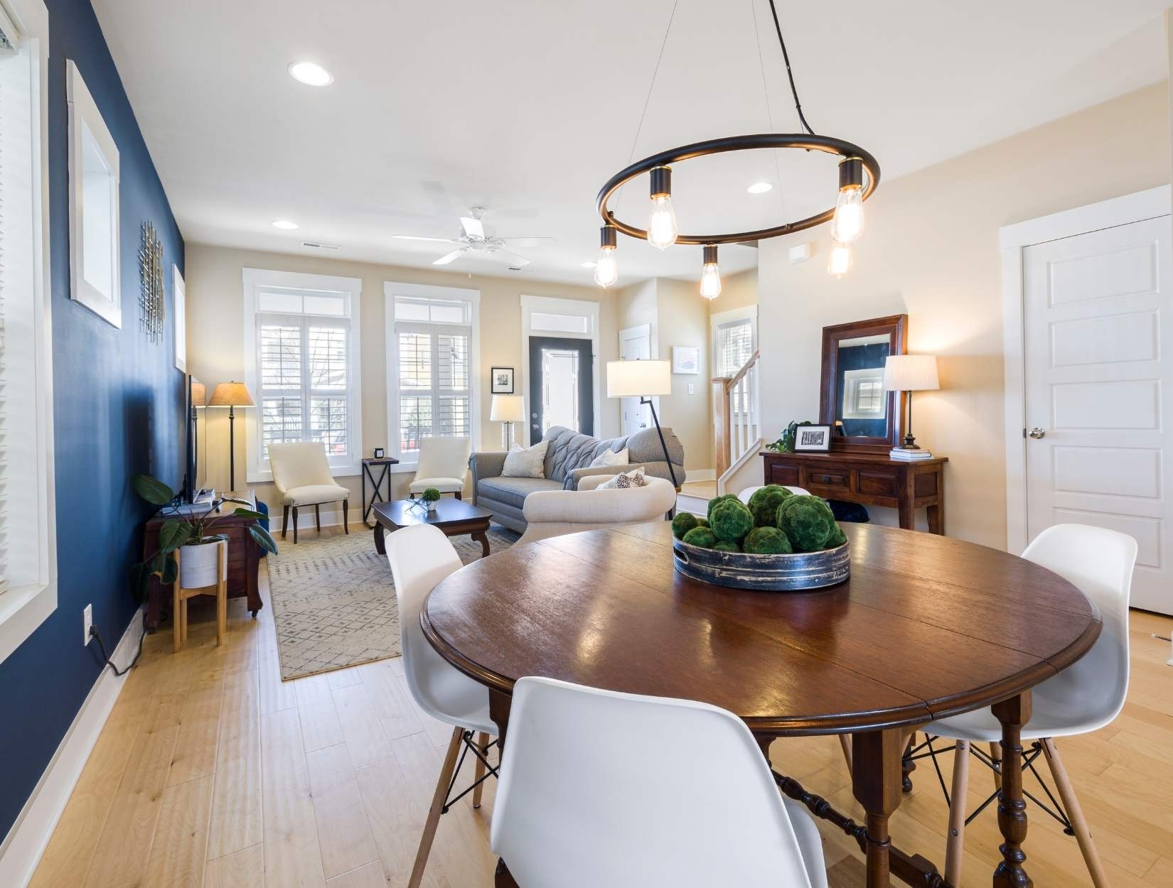 Detailed Baseboard and Fixture Cleaning in Atlanta Homes