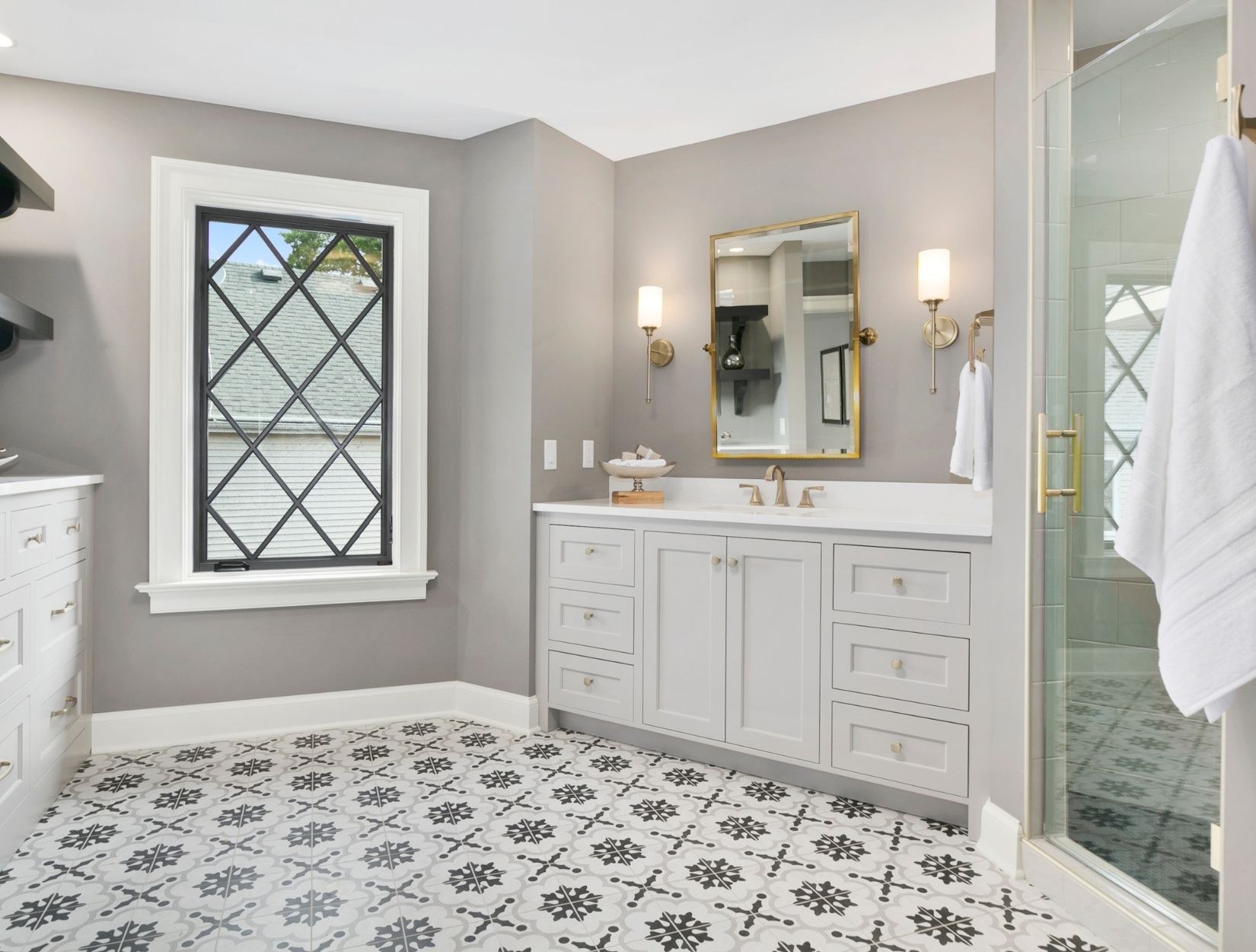 What types of deep cleaning services are offered for Chicago homes?
