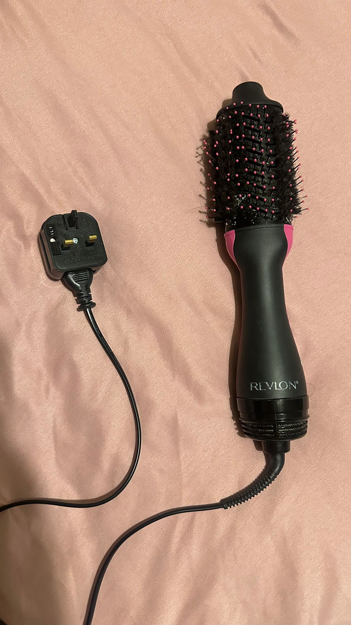 Escova secadora e modeladora Revlon One-Step