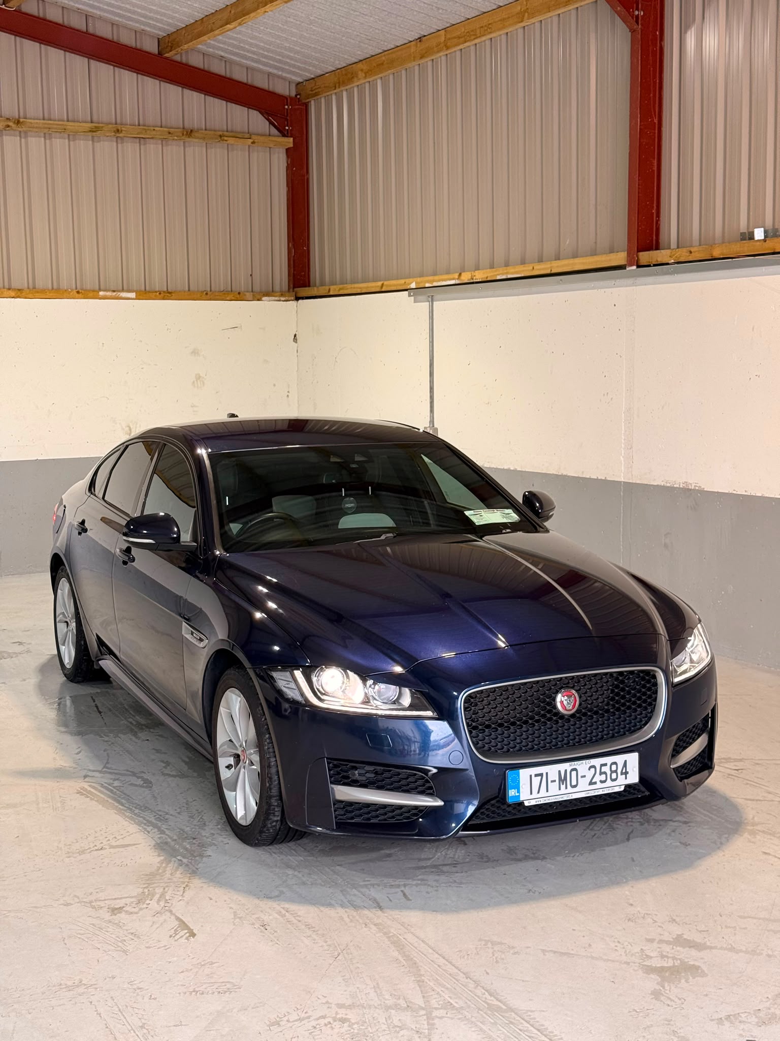 Jaguar XF R-Sport 2.0D 2017