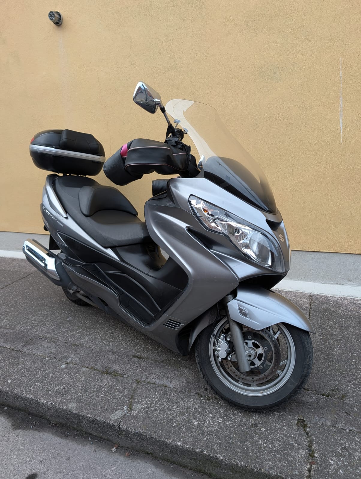 Suzuki Burgman 400cc 2009