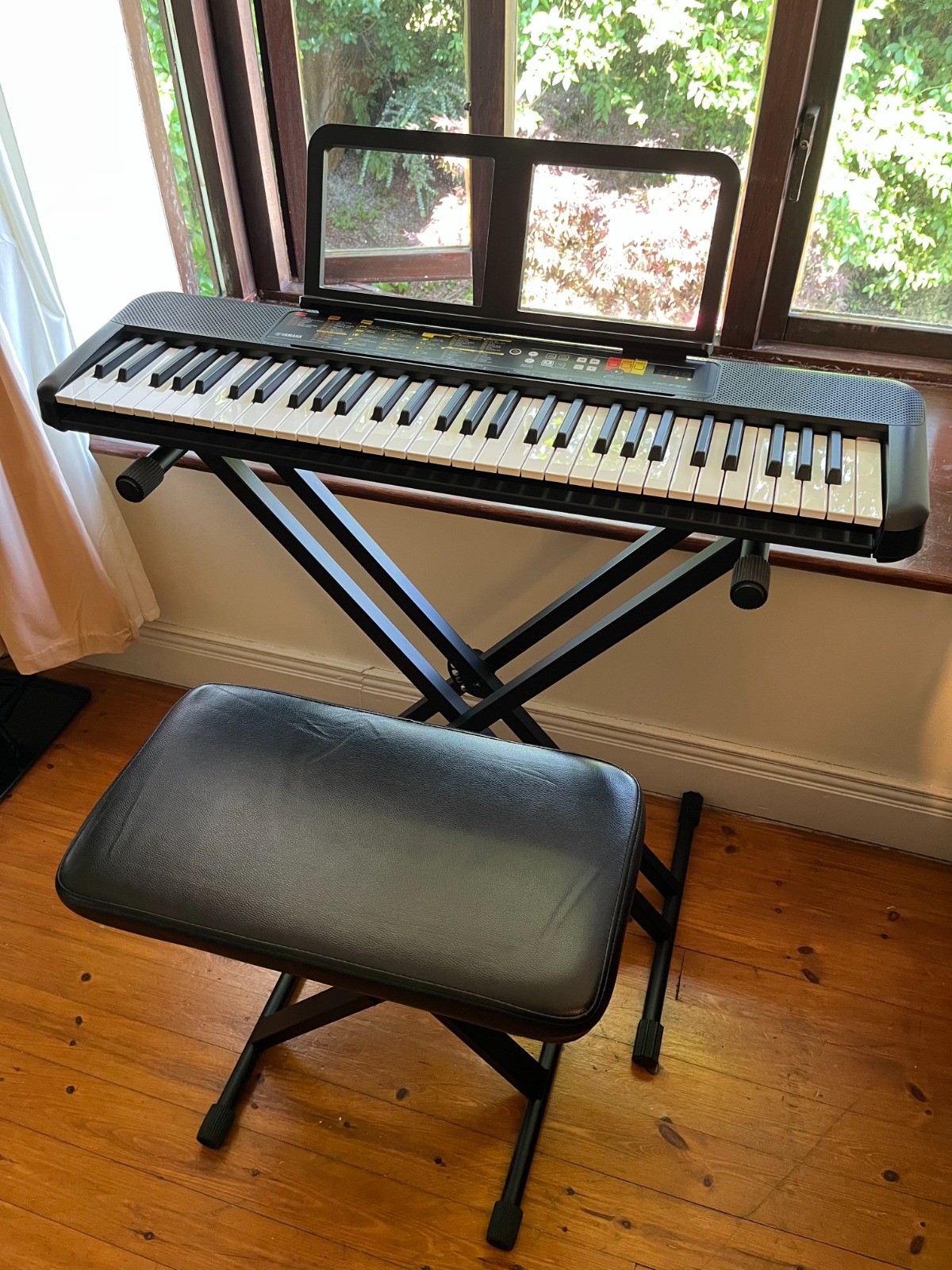 Teclado Elétrico Yamaha PSR-F52