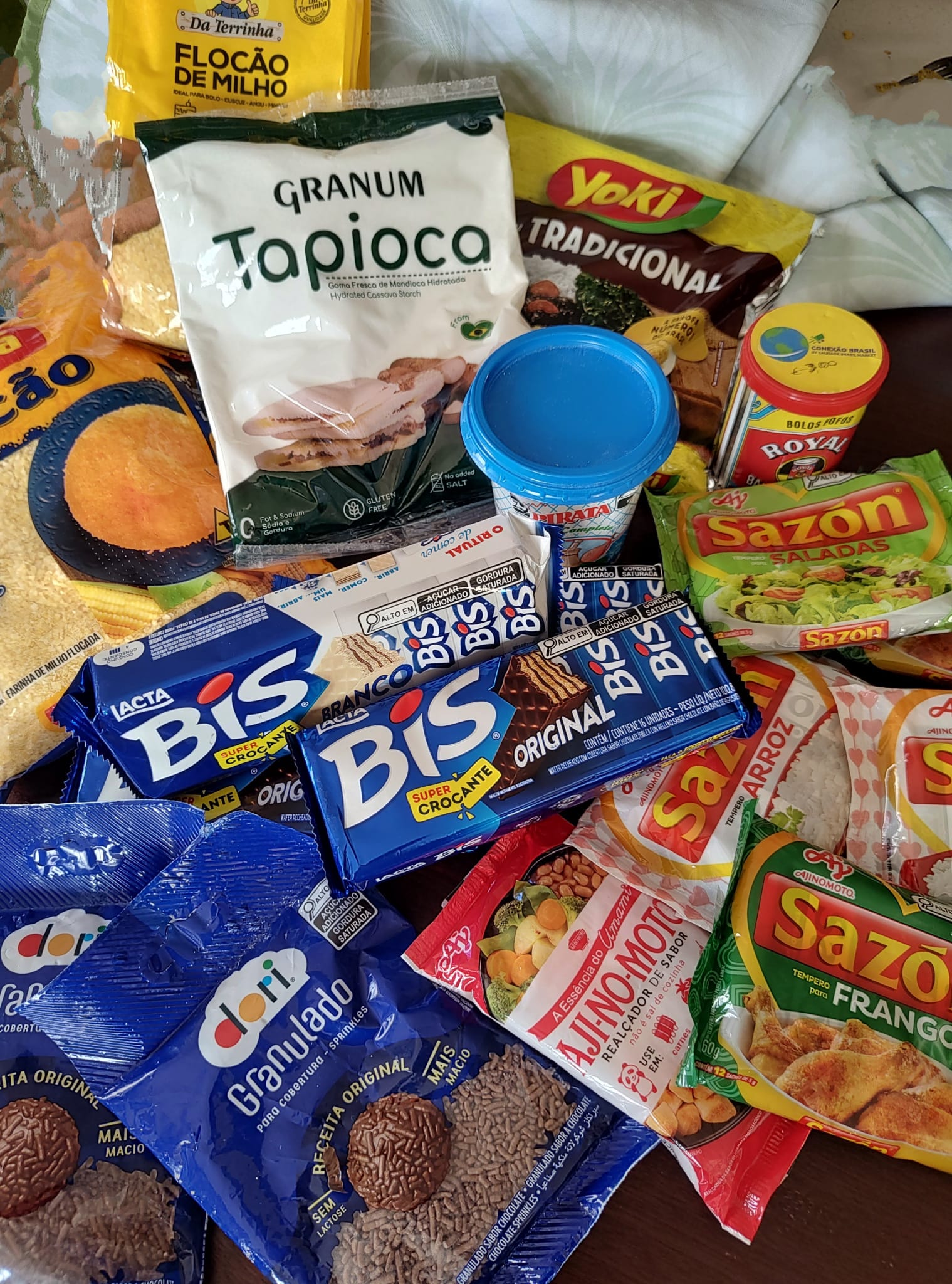Granulado, sazon, tempero e biscoitos