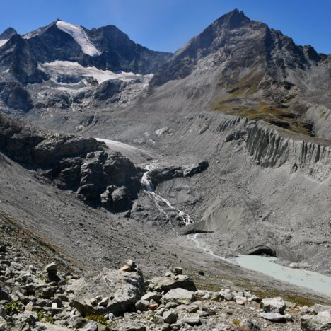 Balmenhorn 4267m, bivacco Felice Giordano 4255m et Ludwigshöhe 4341m