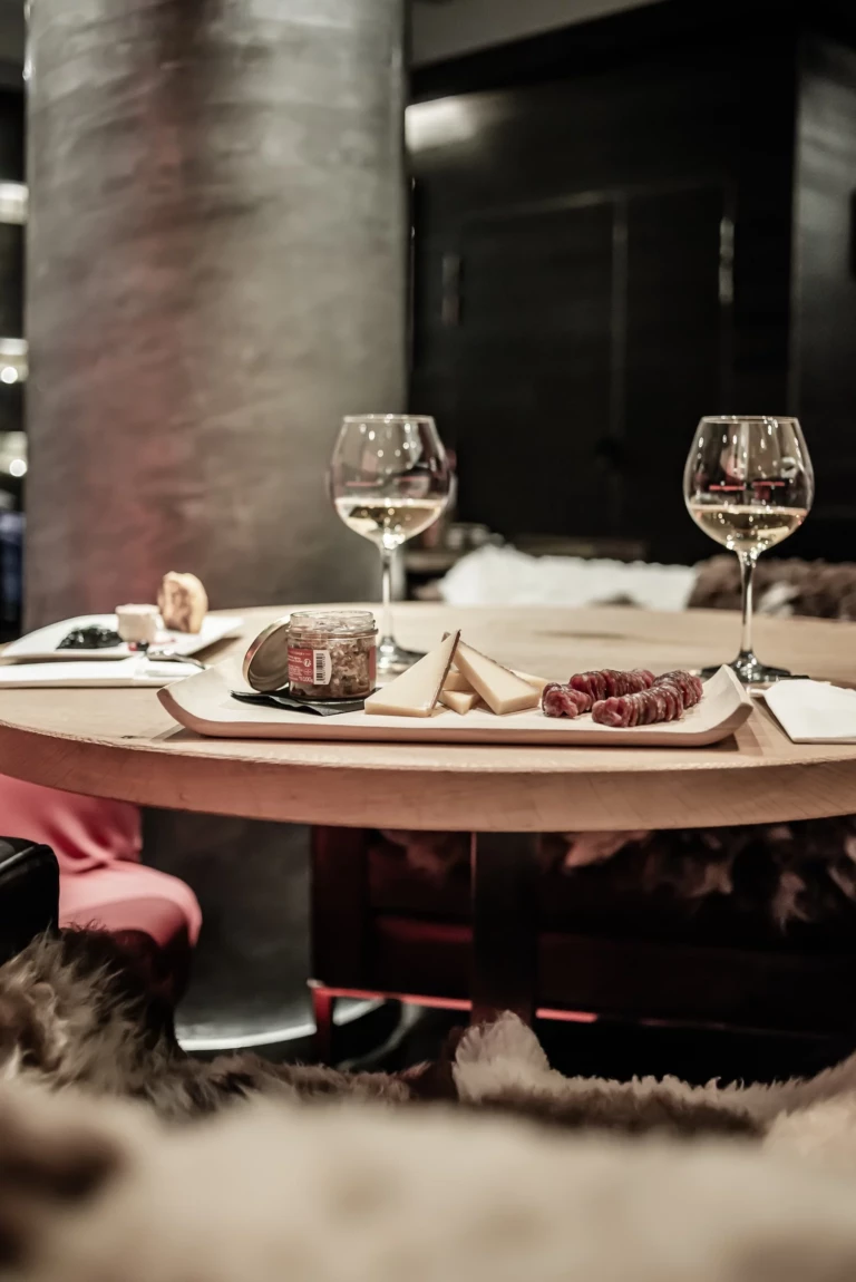 bar-bistrot-avenue-lodge-1