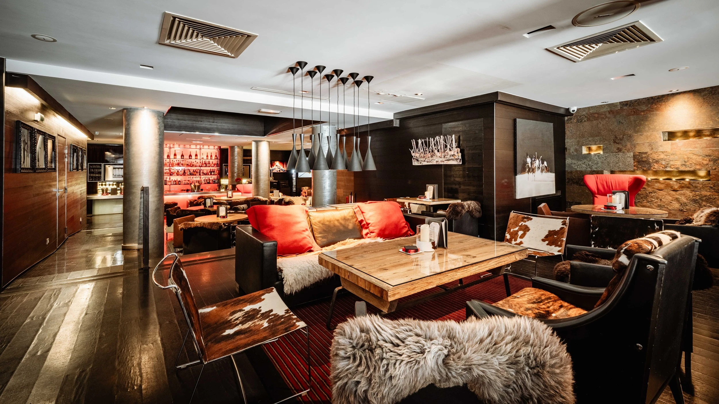 bar-restaurant-val-isere (1)