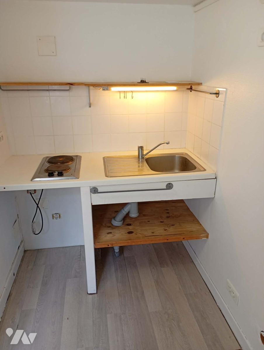 Vente Appartement - 1 pièce(s) - 12.33 m²1