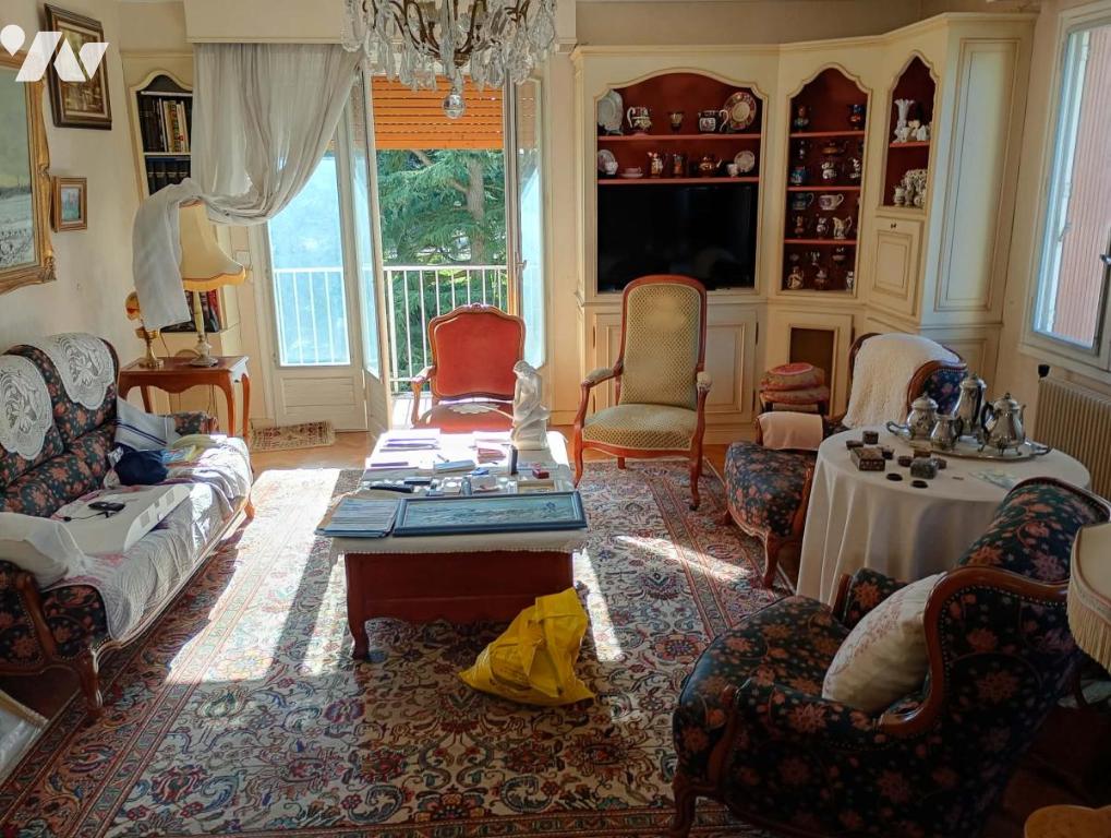 Vente Appartement - 4 pièce(s) - 100.98 m²1