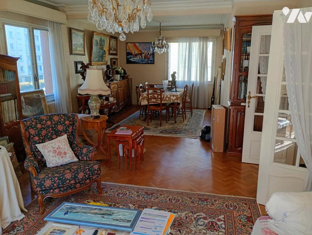 Vente Appartement - 4 pièce(s) - 100.98 m²5