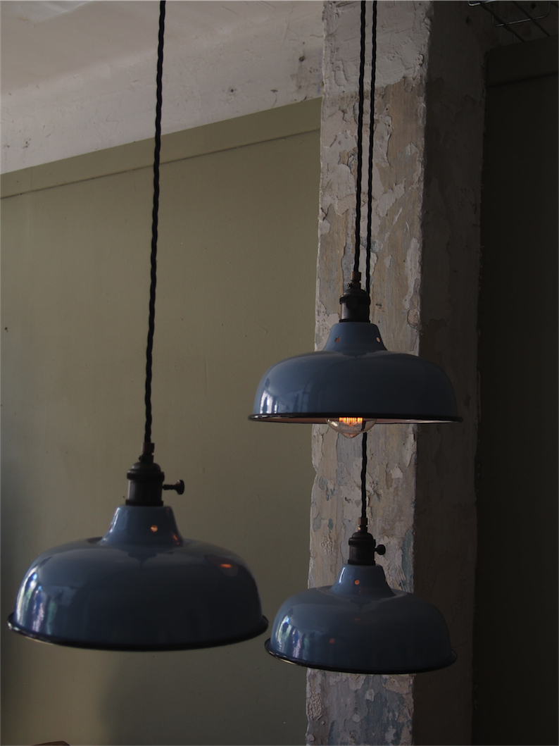 abat jour emaille lampe industrielle bleu ciel – Image 6