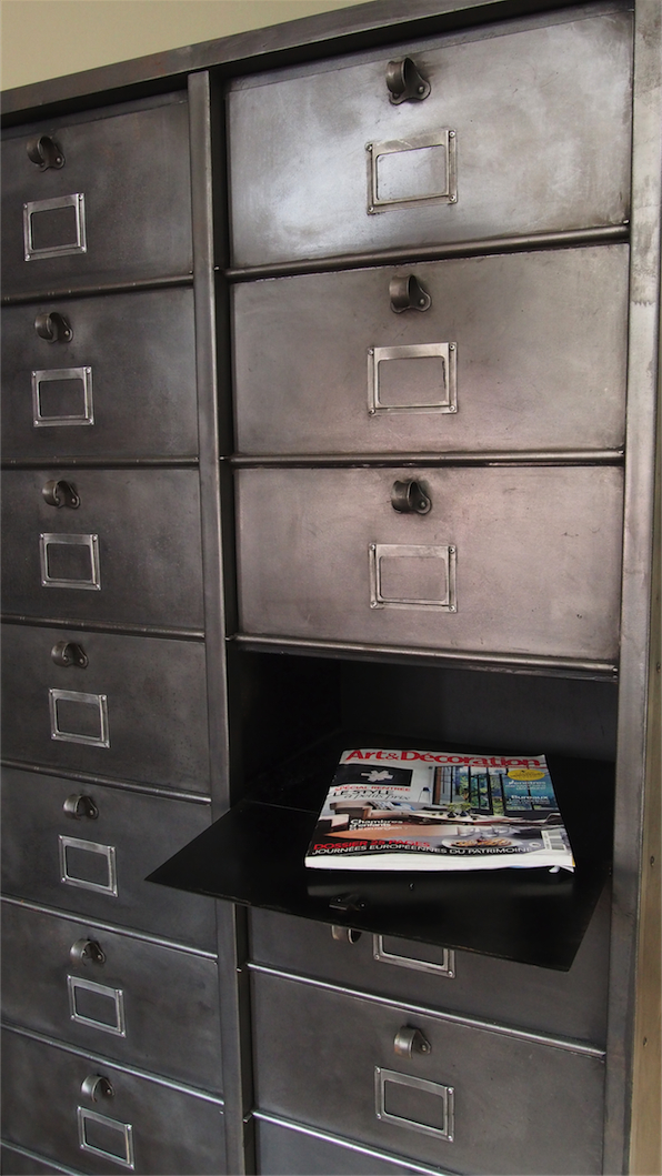 ancien grand meuble 30 casiers industriel a clapet strafor 1950 – Image 10