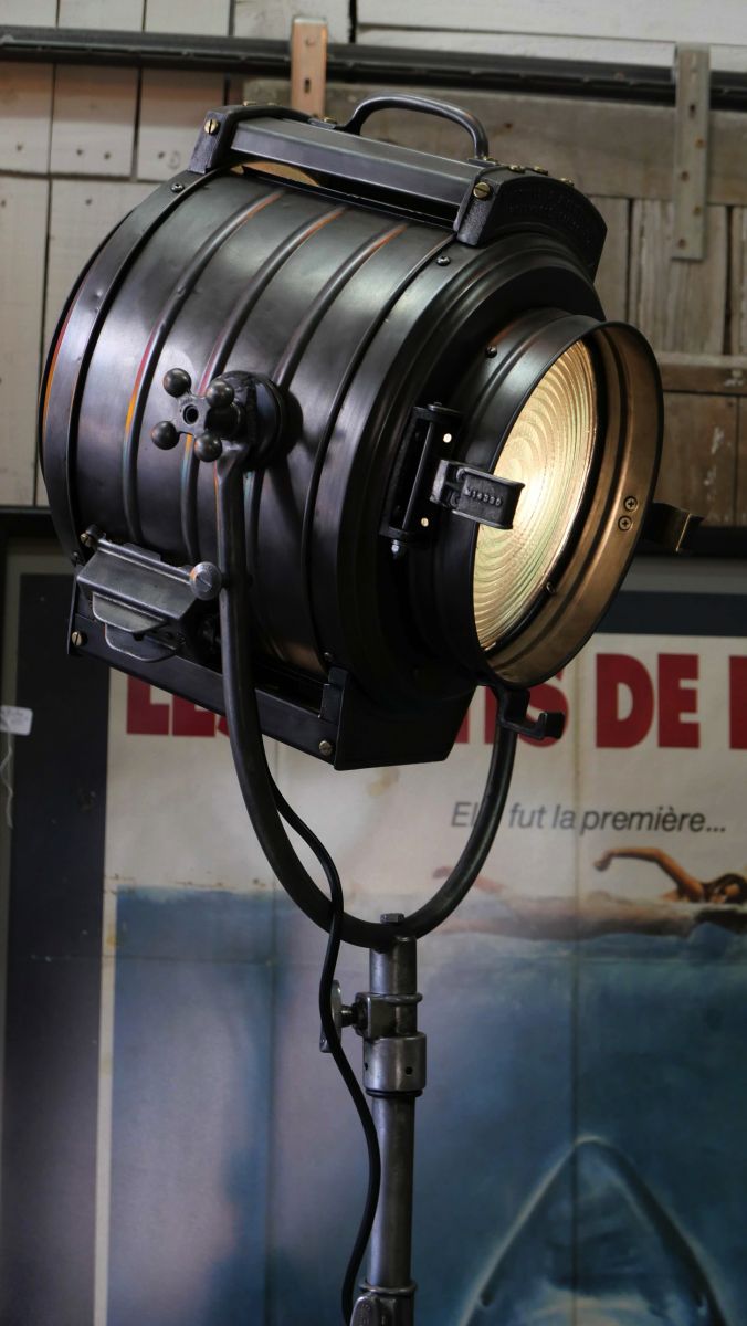 projecteur cinema MCALISTER des studios Hollywood Californie pied tripod – Image 4