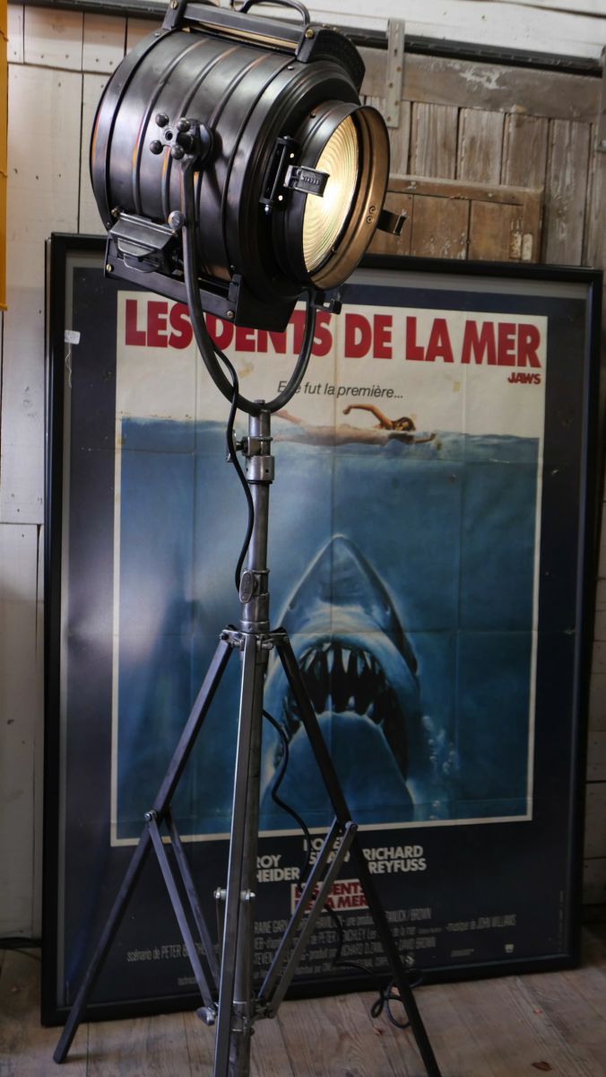 projecteur cinema MCALISTER des studios Hollywood Californie pied tripod – Image 3