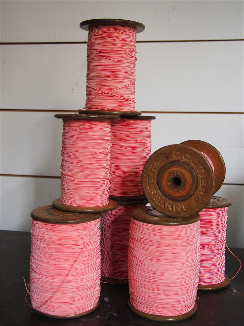 1 ancienne bobine bois COUTIER couleur bleu clair – Image 2