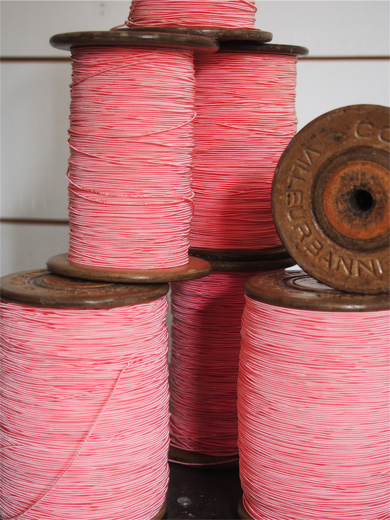 1 ancienne bobine bois COUTIER couleur bleu clair – Image 5