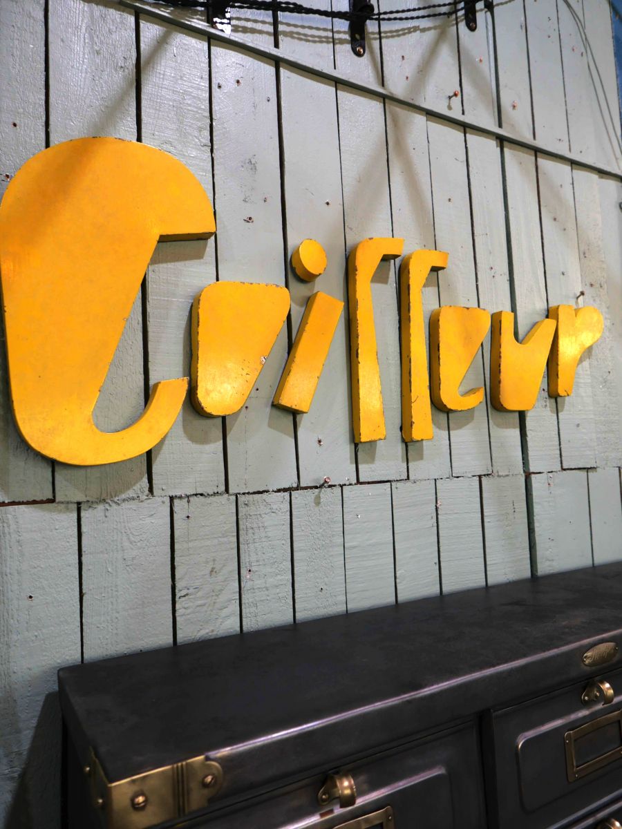 Ancienne enseigne metal coiffeur – Image 3