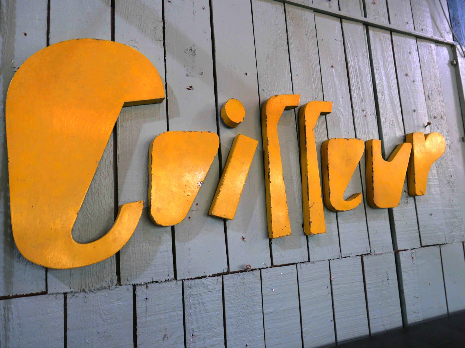 Ancienne enseigne metal coiffeur – Image 4