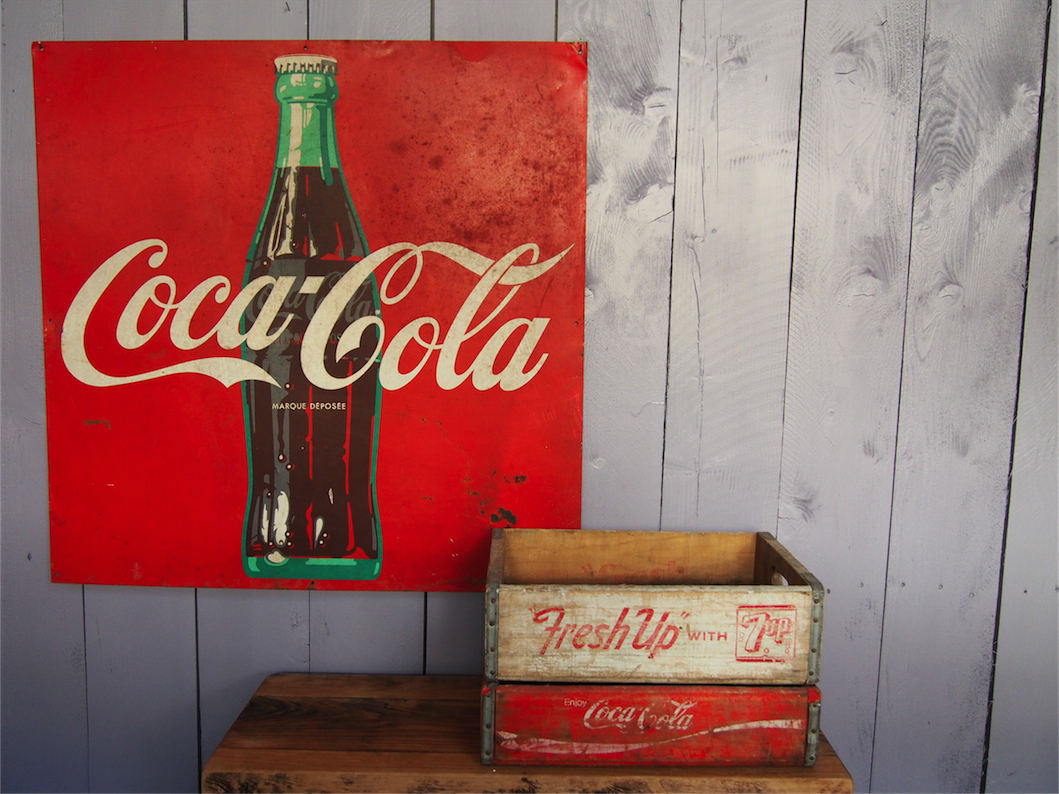 grande plaque publicitaire metal Coca Cola dans son jus – Image 6